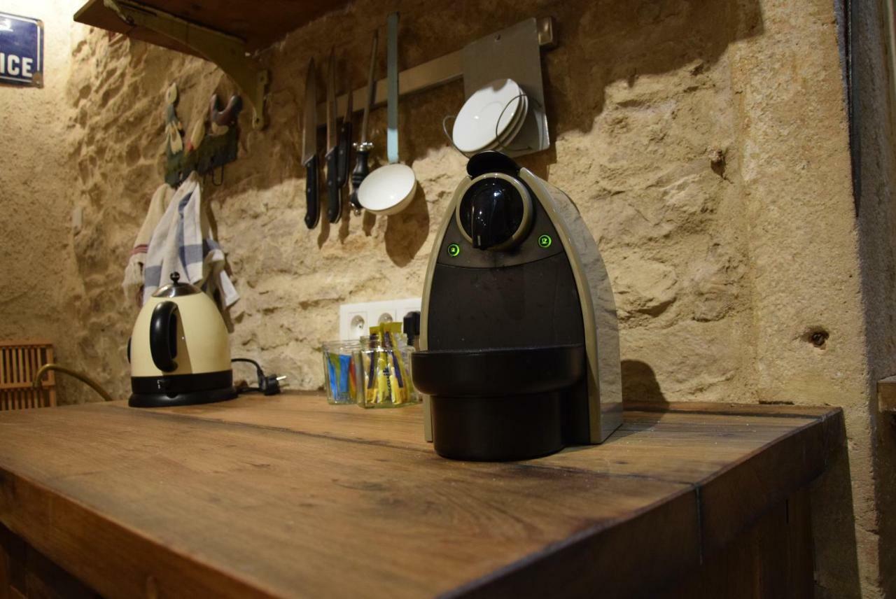 Insolite Le Logement Des Gardes De La Porte De Beaune Au Xviie Siecle Atypique Apartment Exterior photo